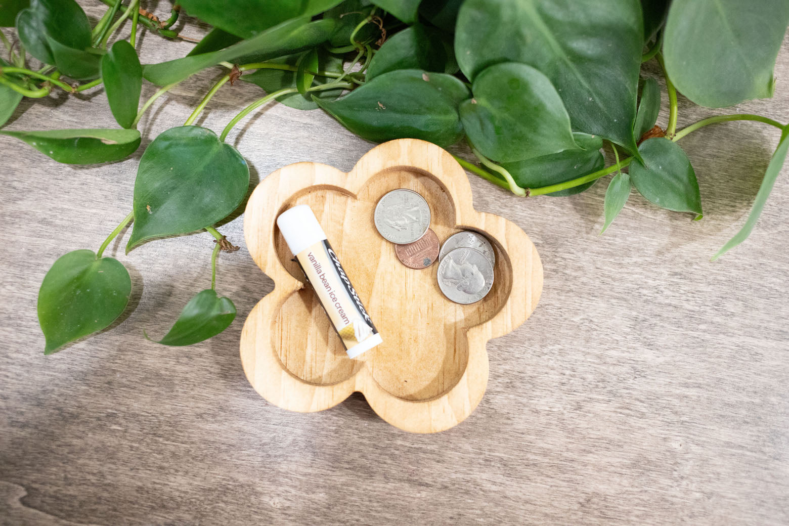 Flower Carved Catch All Tray, Change Tray