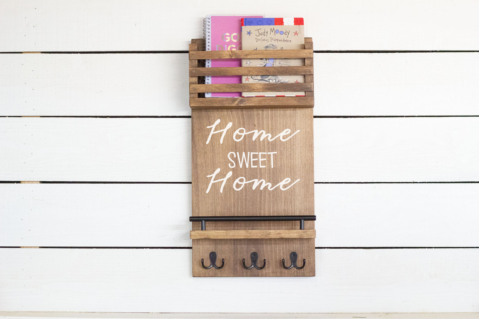 Personalized Mail and Key Holder