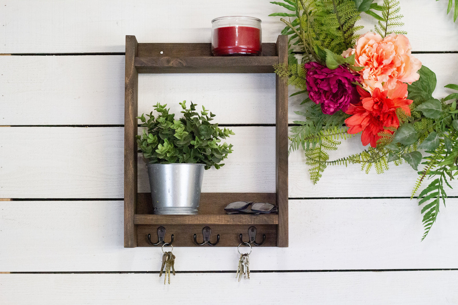 Solid Wood Entryway Shelf with Key Hooks