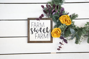 Farm sweet Farm Square Wood Sign